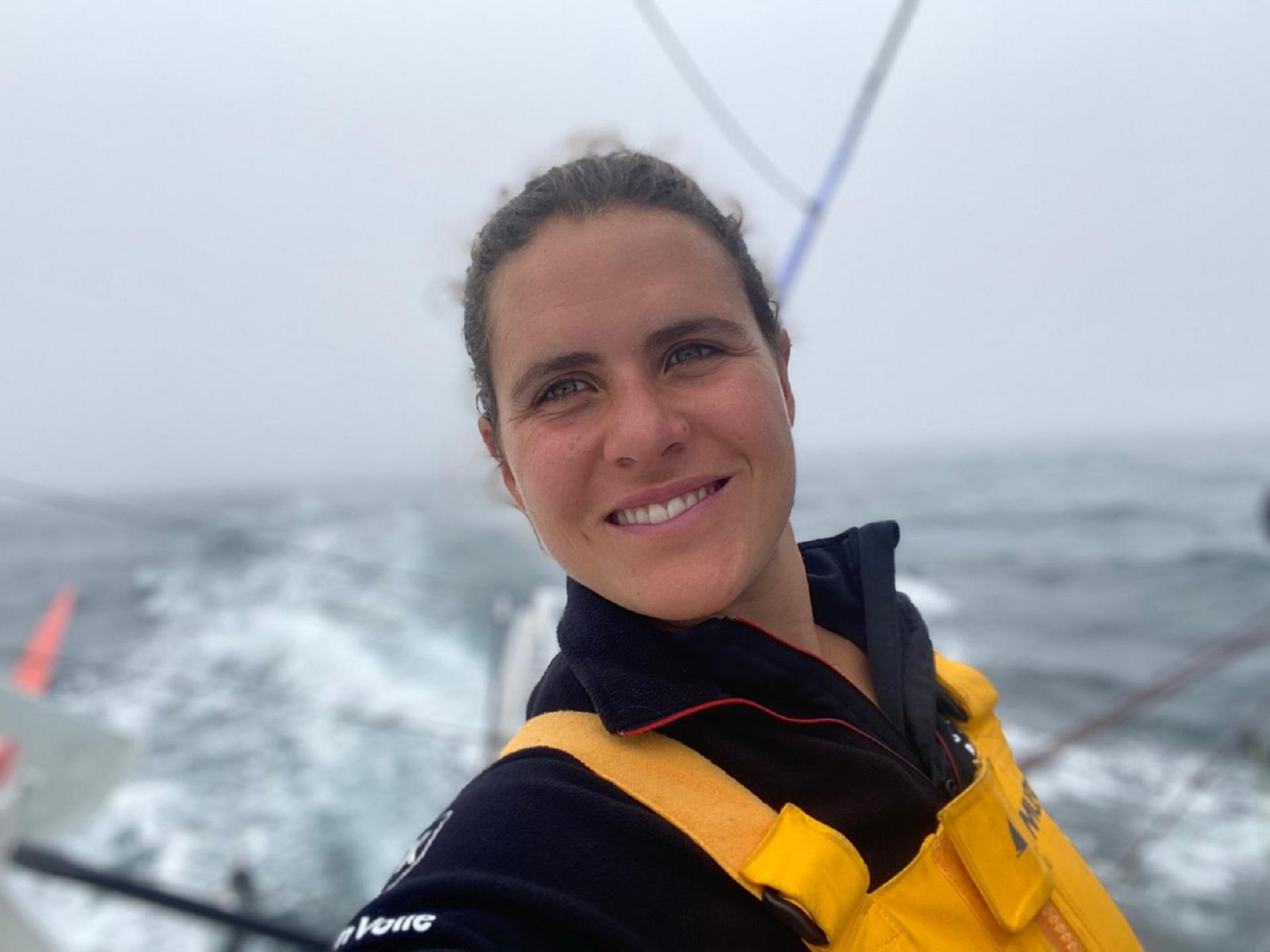 Vendée-Arctique-Les Sables : Clarisse Crémer, les joies d'une première | Banque Populaire, la ...