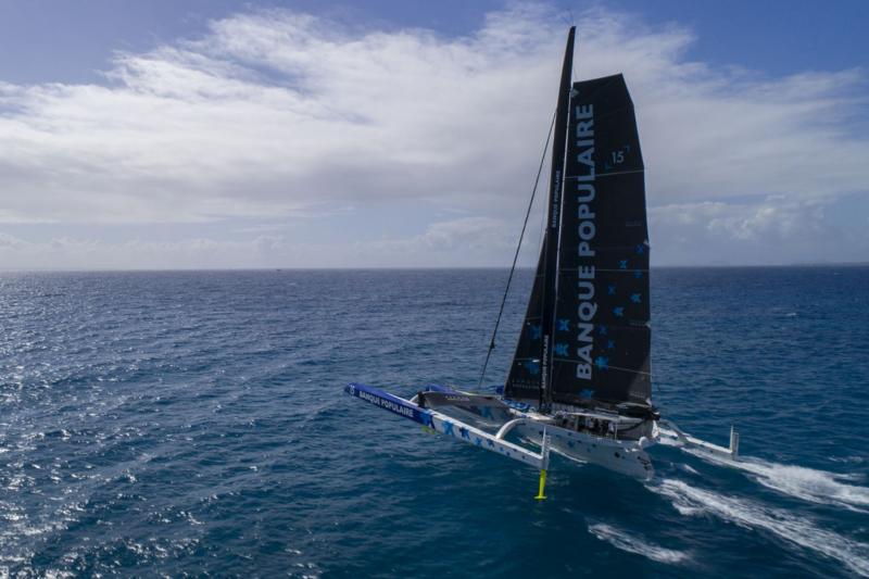 Premiers Mots D Armel Le Cleac H Suite Au Chavirage Du Maxi Banque Populaire Ix Banque Populaire La Banque De La Voile