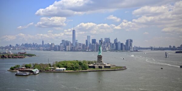 Armel Le Cléac'h and the Maxi Trimaran Solo Banque Populaire VII on stand by for the multihull North Atlantic solo record attempt, New York, Manhattan, United States of America.