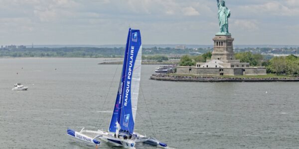 Armel Le Cléac'h and the Maxi Trimaran Solo Banque Populaire VII on stand by for the multihull North Atlantic solo record attempt, New York, Manhattan, United States of America.