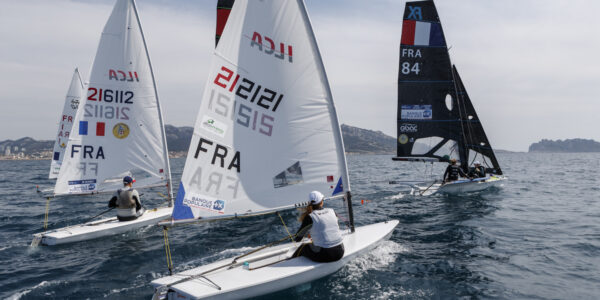 15/04/2024, Marseille (FRA), présentation des sélectionnés olympiques français en voile pour les Jeux Olympiques de Paris 2024.  Alex Mazella (Kite hommes - Formula Kite); Laurianne Nolot (Kite femmes - Formula Kite); Nicolas Goyard (Planche à voile hommes - iQFoil); Hélène Noesmoen (Planche à voile femmes- iQFoil); Camille Lecointre-Jeremie Mion (dériveur double mixte - 470); Louise Cervera (Dériveur femmes - ILCA 6); Jean-Baptiste Bernaz (Dériveur hommes - ILCA 7); Tim Mourniac - Lou Berthomieu (Multicoque mixte - Nacra 17); Clément Péquin - Erwan Fischer (Skiff hommes - 49er); Sarah Steyaert-Charline Picon (Skiff femmes - 49er FX).