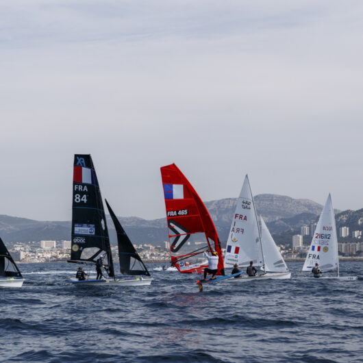 15/04/2024, Marseille (FRA), présentation des sélectionnés olympiques français en voile pour les Jeux Olympiques de Paris 2024.  Alex Mazella (Kite hommes - Formula Kite); Laurianne Nolot (Kite femmes - Formula Kite); Nicolas Goyard (Planche à voile hommes - iQFoil); Hélène Noesmoen (Planche à voile femmes- iQFoil); Camille Lecointre-Jeremie Mion (dériveur double mixte - 470); Louise Cervera (Dériveur femmes - ILCA 6); Jean-Baptiste Bernaz (Dériveur hommes - ILCA 7); Tim Mourniac - Lou Berthomieu (Multicoque mixte - Nacra 17); Clément Péquin - Erwan Fischer (Skiff hommes - 49er); Sarah Steyaert-Charline Picon (Skiff femmes - 49er FX).