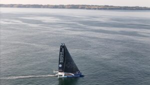 Maxi Banque Populaire XI - ArMen Race