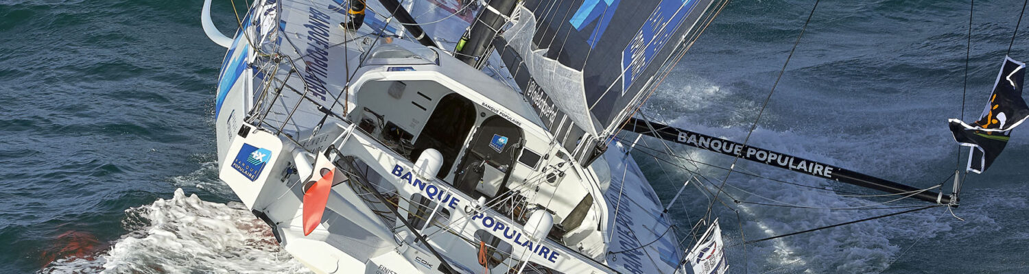 290316-Navigation au large de Groix pour le monocoque Banque Populaire VIII